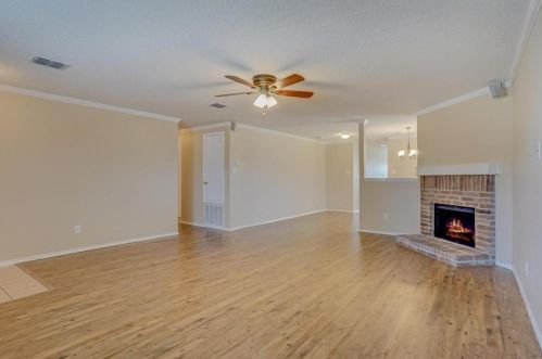 957 Stone Chapel Way, Fort Worth TX  76179-7305 exterior