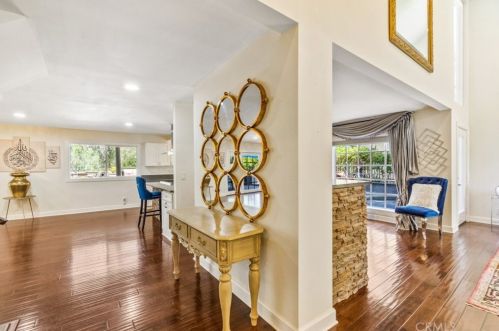 370 Yorkshire Cir, Anaheim CA 92808-1313 exterior