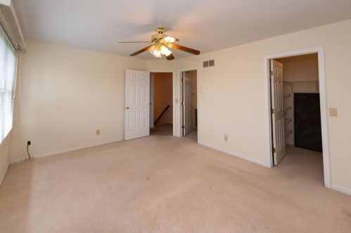 6236 Ashbourne Pl, Cincinnati OH 45233-4455 exterior