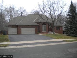 2196 Stone Creek Dr, Chanhassen, MN 55317-7415
