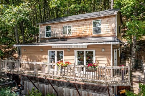 110 Rattlesnake Is, Alton, NH 03810-4082