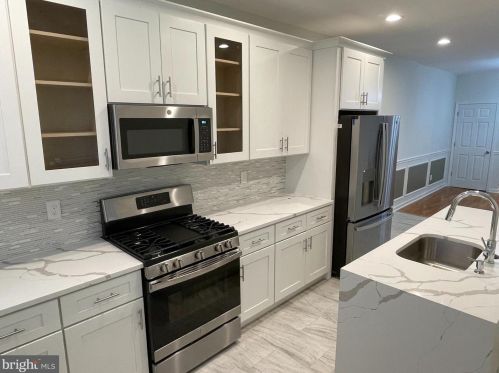 5732 16th St, Philadelphia PA  19141-1702 exterior