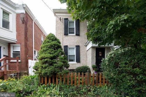 7724 Ardleigh St, Philadelphia, PA 19118-4404