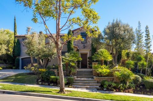 24 Crest Ter, Irvine, CA 92603-0152