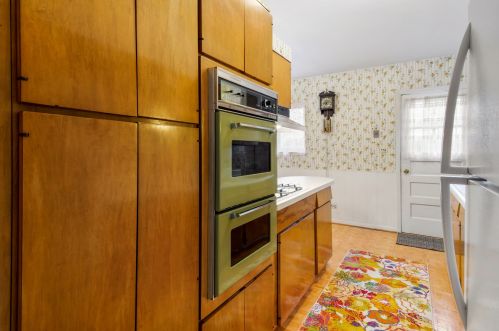 8457 North Ter, Niles IL  60714-2369 exterior