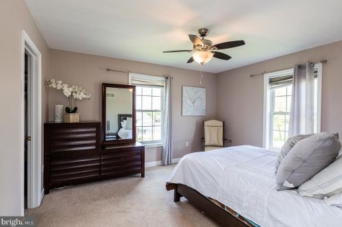 2355 View Rd, Lancaster PA  17602-1844 exterior