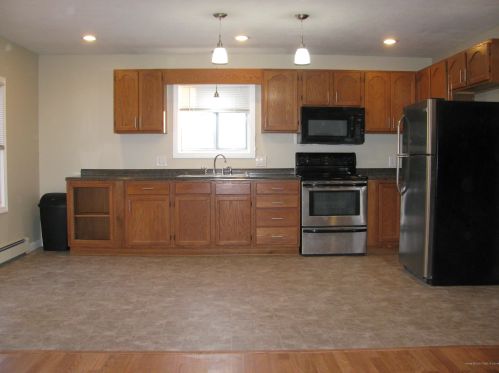 66 Baird Ave, Lewiston, ME 04240-4902