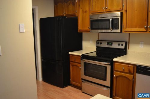 5 Woodlawn Dr, Bybee VA  22963-2728 exterior