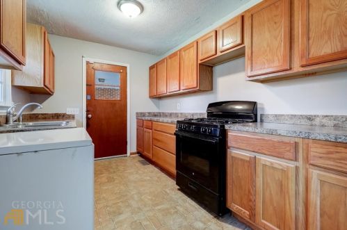1289 Hicks Cir, Conyers GA  30012-4219 exterior