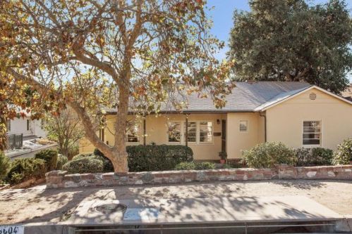 3604 Fairesta St, Glendale, CA 91214-1717