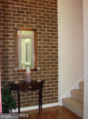 1457 Greenmont Ct, Herndon VA  20190-4049 exterior