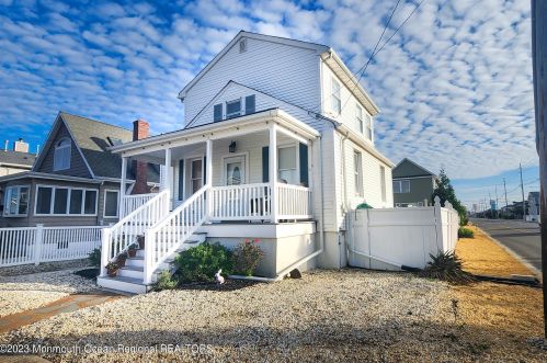 110 White Ave, Lavallette, NJ 08735-2156