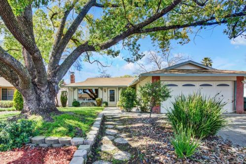 148 Edwin Dr, Vacaville, CA 95687-5206