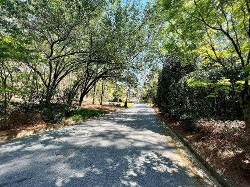 13 Heards Overlook Ct, Atlanta GA  30328-4757 exterior