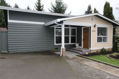 4243 164th St, Seattle, WA 98188-3212