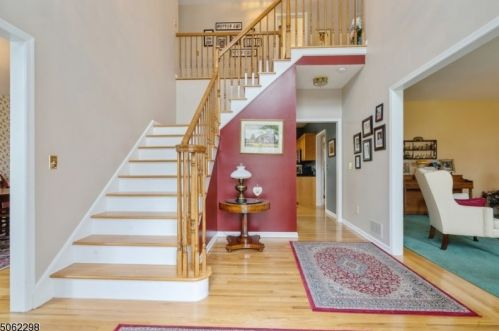 45 Red Oak Way, Montgomery, NJ 08502-4912
