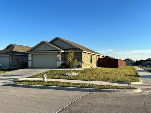 5833 Brahma Trl, Fort Worth, TX 76179-4538