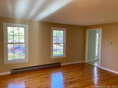 200 Nutmeg Pl, Cheshire CT  06410-3043 exterior