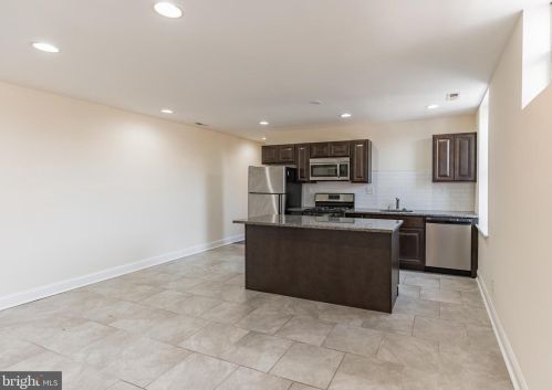 1601 27th St, Philadelphia, PA 19145-1216