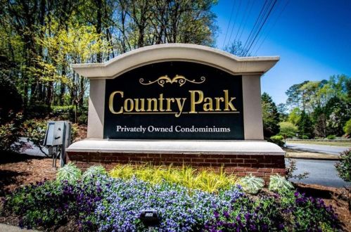 101 Country Park Dr, Smyrna GA  30080-8215 exterior