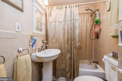 89 Taylor Ave, Trenton NJ  08610-3001 exterior