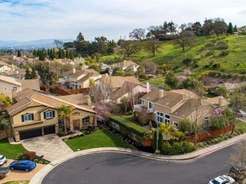 2 Windmill Ct, San Ramon, CA 94583-9200