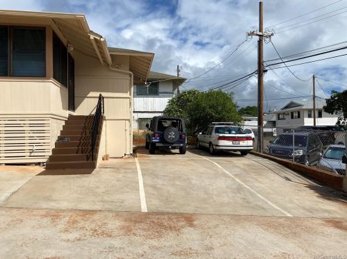 728 21st Ave, Honolulu HI  96816-4516 exterior