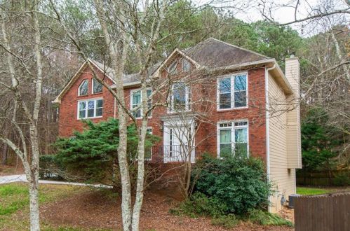 2750 Lea Oak Ct, Lithonia, GA 30078-5994
