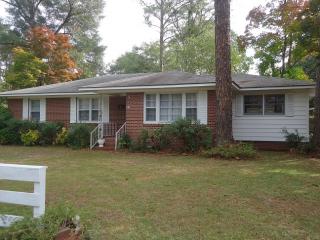 291 Oak Villa Dr, Jesup, GA 31546-3673