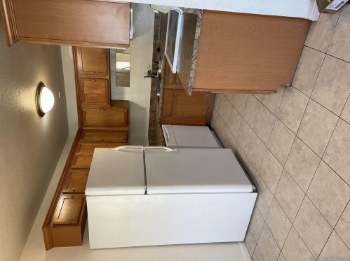 3285 Ocean View Blvd, San Diego, CA 92113-1548