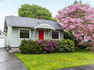 625 Buffalo St, Portland, OR 97211-3545