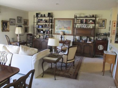 13601 Del Monte Dr, Seal Beach CA  90740-6722 exterior