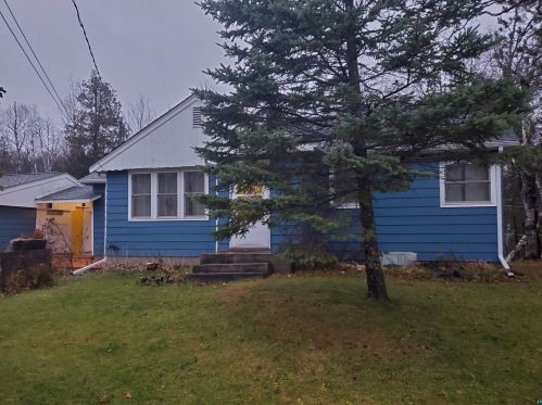 1809 Middle Rd, Duluth, MN 55811-1634