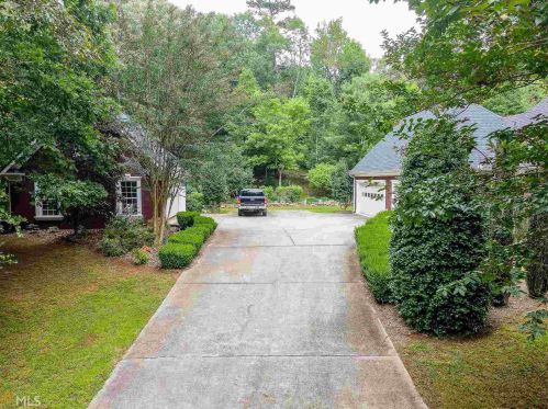 2411 Lebanon Church Rd, Jefferson GA  30549-5951 exterior