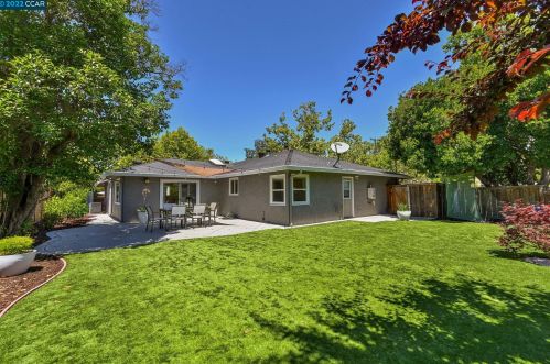 391 Maureen Ln, Concord CA  94523-2136 exterior