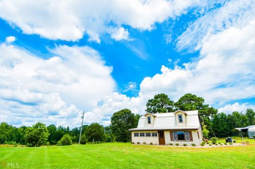 5464 Old Zebulon Rd, Concord, GA 30206-3526