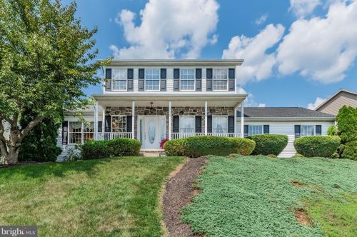 896 Sunny Hill Ln, Harrisburg, PA 17111-4661
