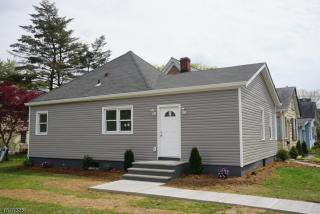 36 Leary Ave, Bloomingdale, NJ 07403-1612