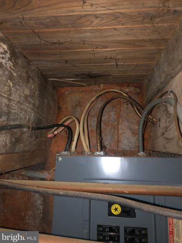 1814 22nd St, Philadelphia PA 19140-4703 exterior