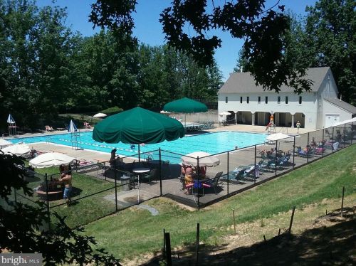 5914 Cove Landing Rd, Springfield VA  22015-4778 exterior