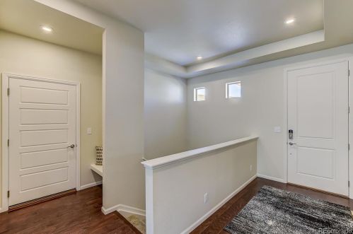 5030 Quatar St, Denver, CO 80019-3572