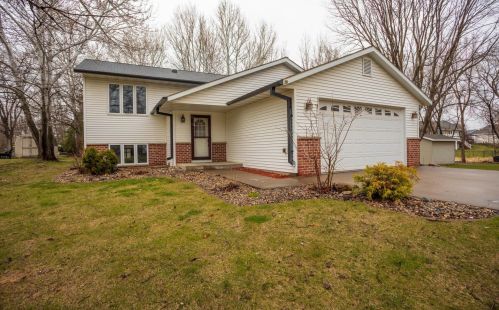 2815 Crestwood Dr, Alex, MN 56308-7972