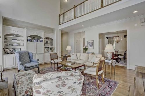 130 High Point Walk, Atlanta GA  30342-2480 exterior