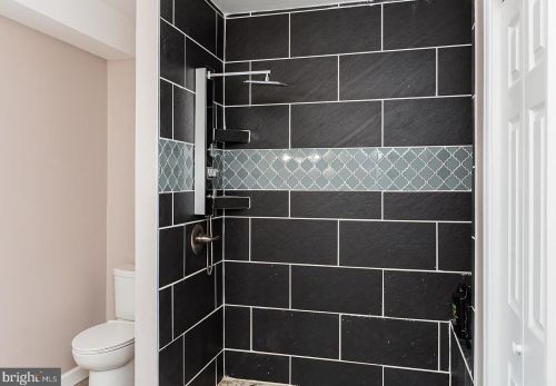 2355 View Rd, Lancaster PA  17602-1844 exterior