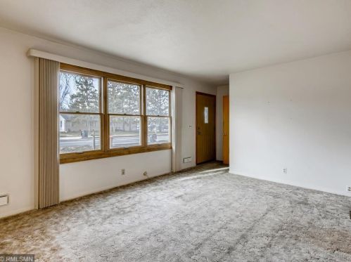 1429 County Road B, Saint Paul MN  55113-4216 exterior