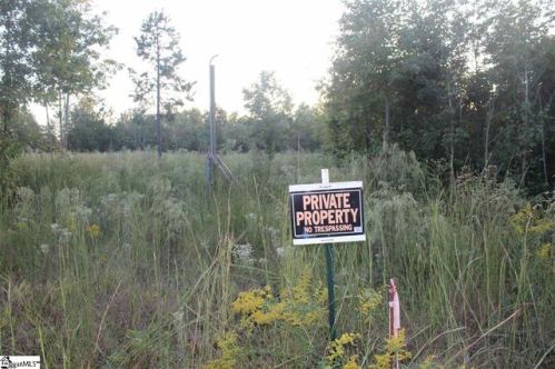743 Water Tank Rd, Gray Court, SC 29645-4330