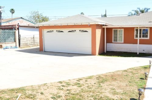 2942 Avalon St, Riverside CA  92509-2015 exterior