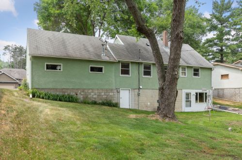 556 Edith Ave, Saint Paul MN  55115-2030 exterior