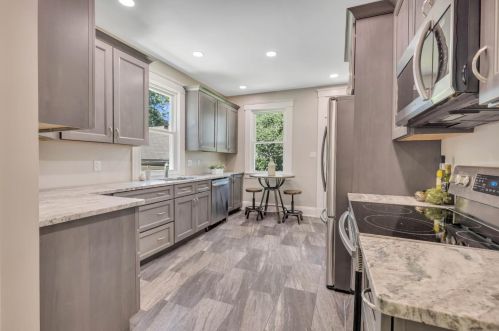 1912 Delaware Ave, Cincinnati OH  45212-3621 exterior