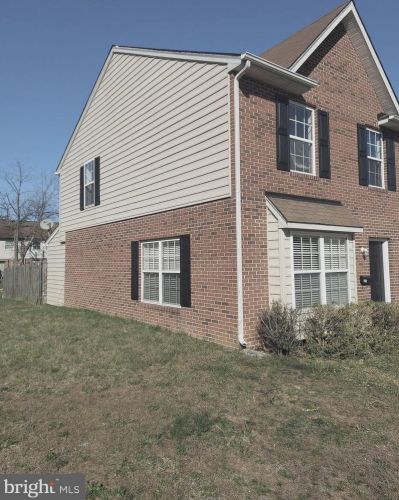 321 Ellery Ct, Fredericksburg, VA 22408-2542